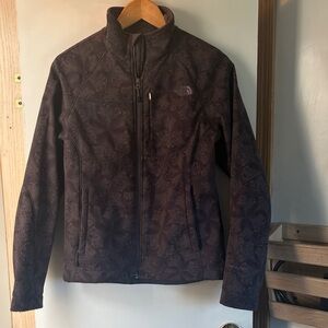 The North Face Women's charcoal Floral-Print Softshell Jacket, M